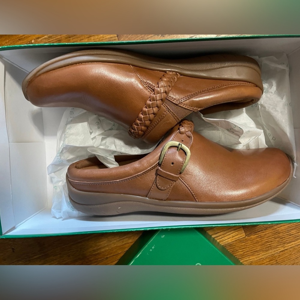 Women's brown slip on shoes NEW